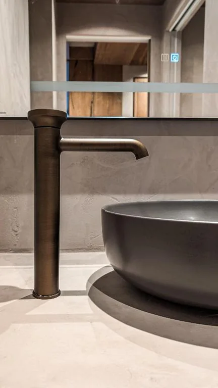 Suite with Hot Tub — Mohe Boutique Hotel