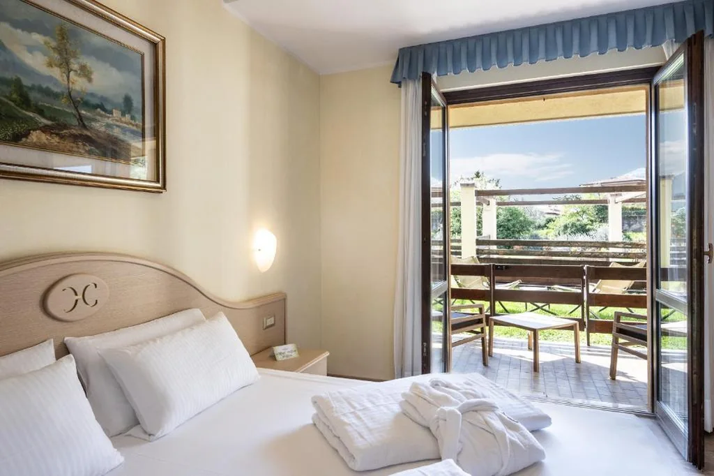 Suite with Garden View — Hotel Caravel