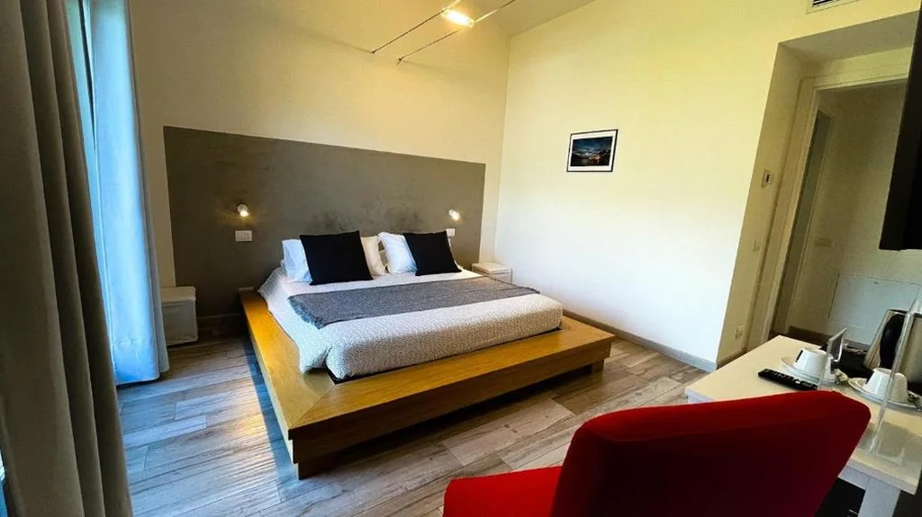 Suite with Lake View — Charming Bellagio Boutique Hotel