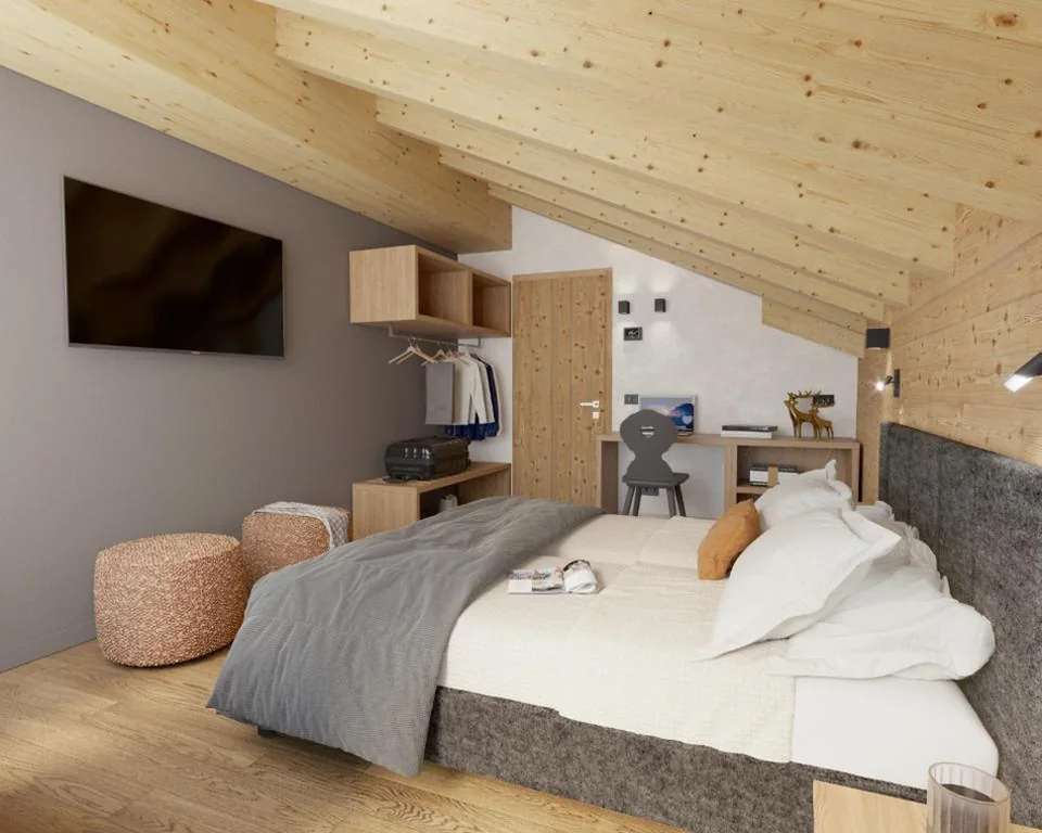 Suite with Mountain View — Hotel Astoria