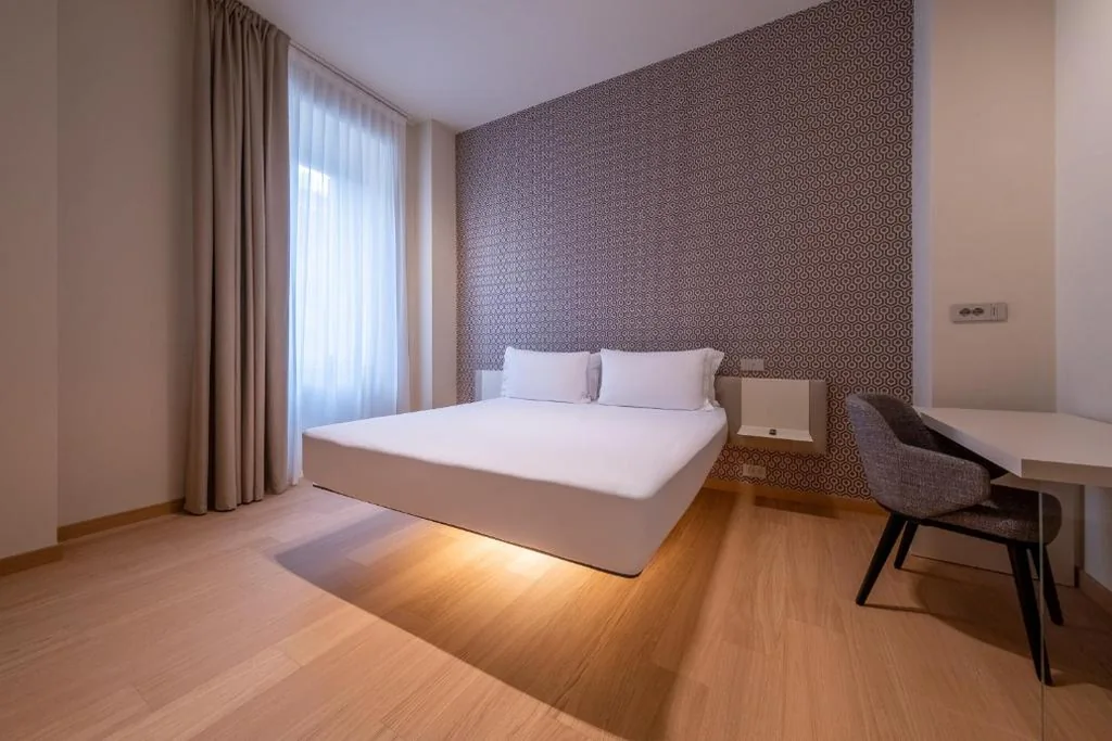 Suite Deluxe con Balcone — Oriana Homèl Milano