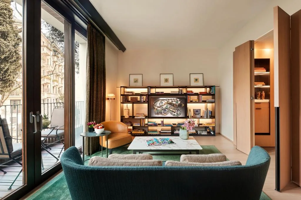 Suite Deluxe con Vista Giardino — Bvlgari Hotel Milano