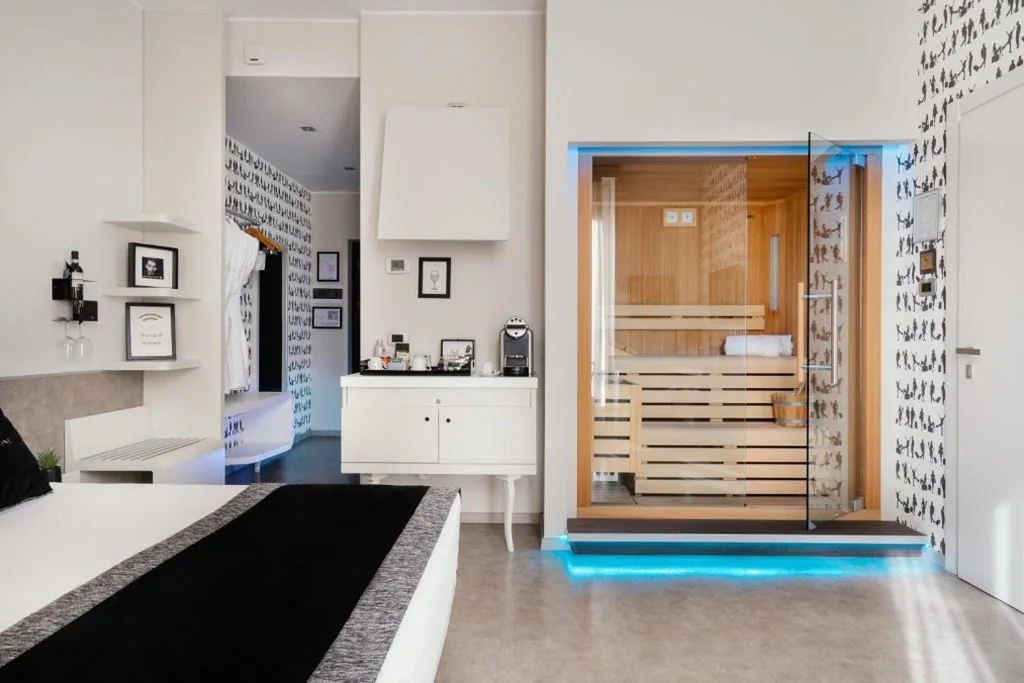 Executive Suite with Sauna — Montenapoleone Suites