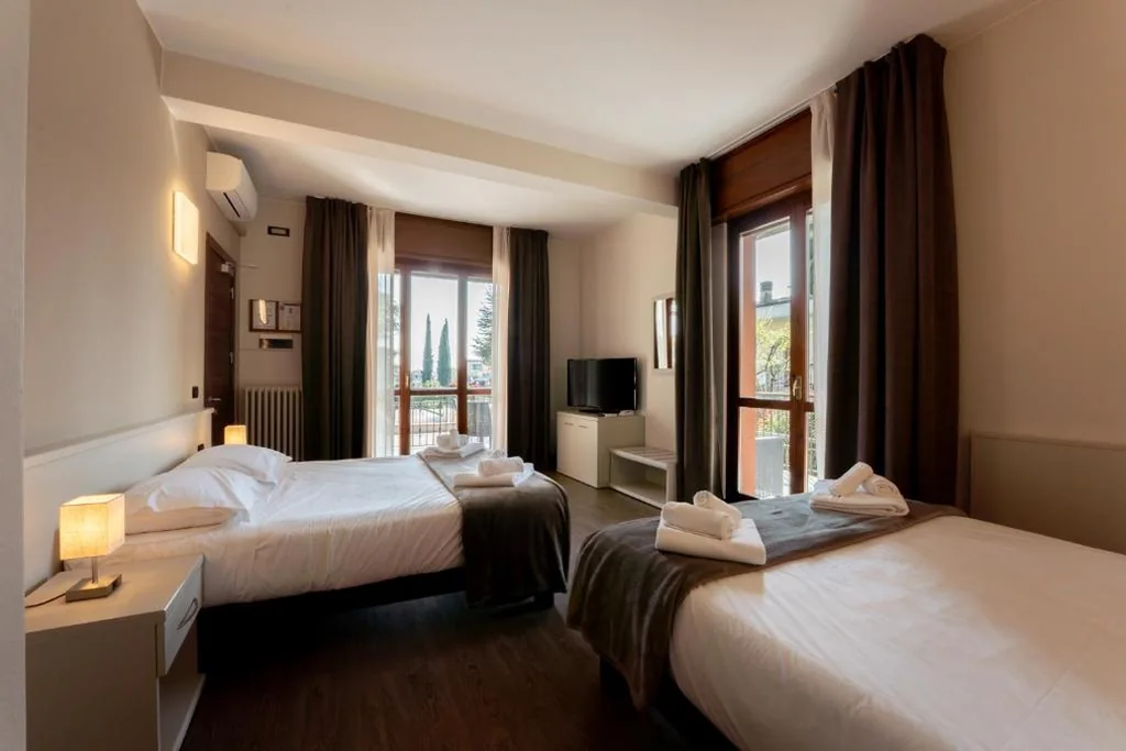 Family Suite — Hotel Gardenia Sirmione