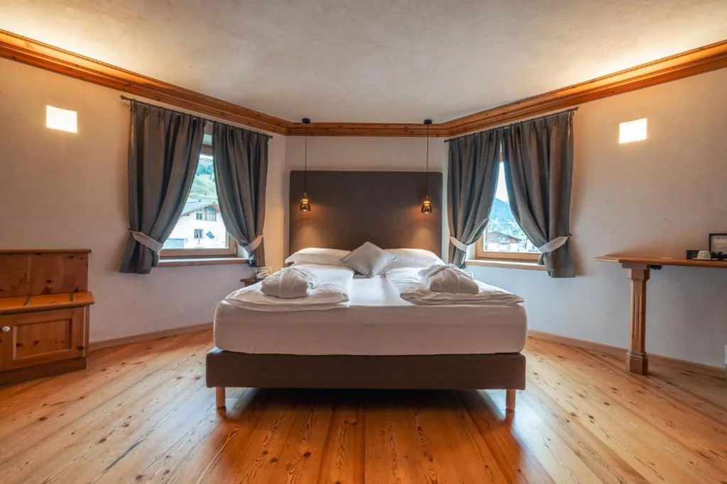 Junior Suite with Mountain View — Hotel Spol – Adults only