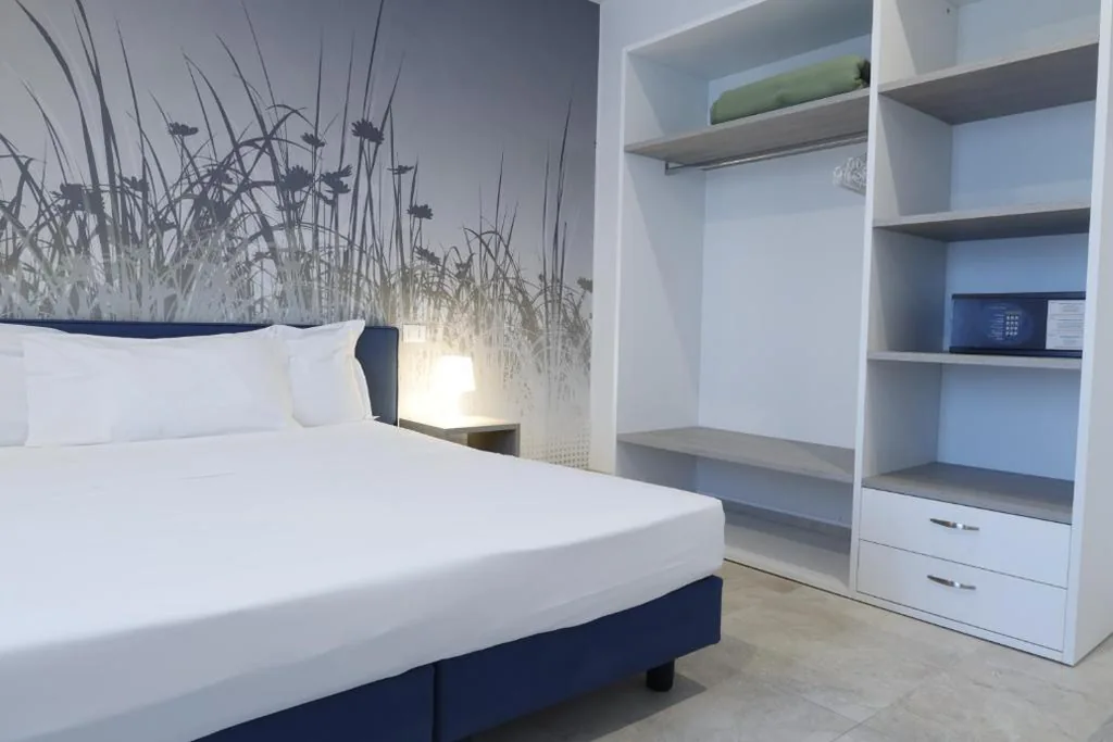 Suite King con Vista Piscina — Residence Molino – Holiday Apartments