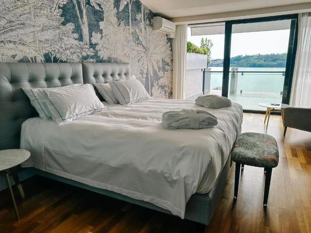 Suite Panoramic con Terrazza e Vista Lago — Hotel Salò du Parc