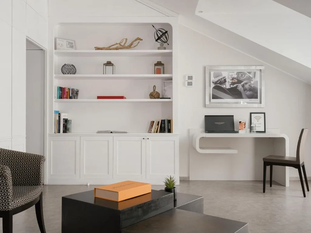 Queen Deluxe Suite — Montenapoleone Suites