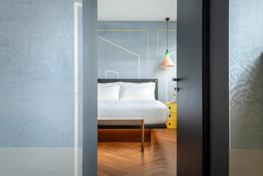 Standard Suite — DOMYA – Manzoni 25
