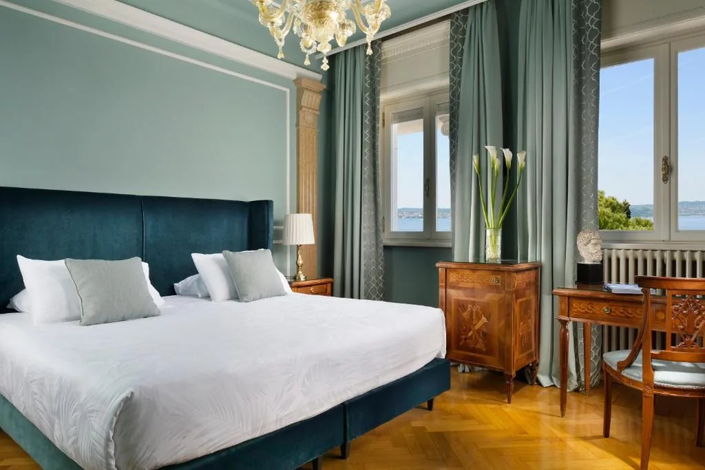Superior with Lake View — Villa Cortine Palace Relais Chateaux