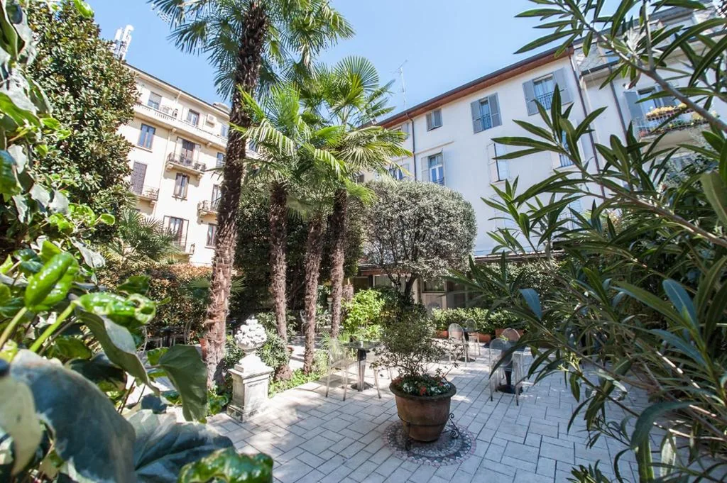 The Best Hotel — foto 5