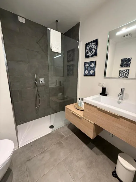 Tirano stazioni flow rooms — foto 3