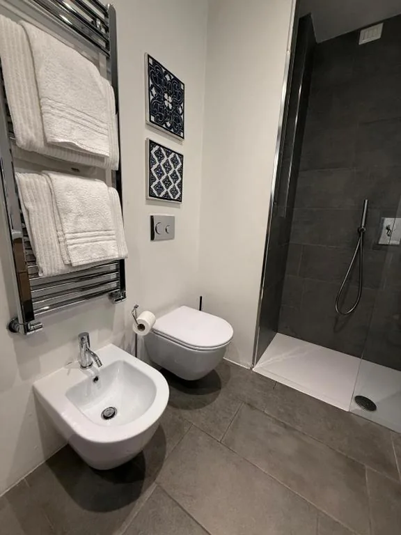 Tirano stazioni flow rooms — foto 5
