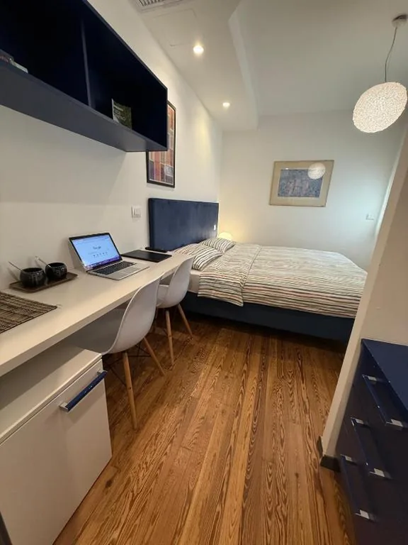 Tirano stazioni flow rooms — foto 6