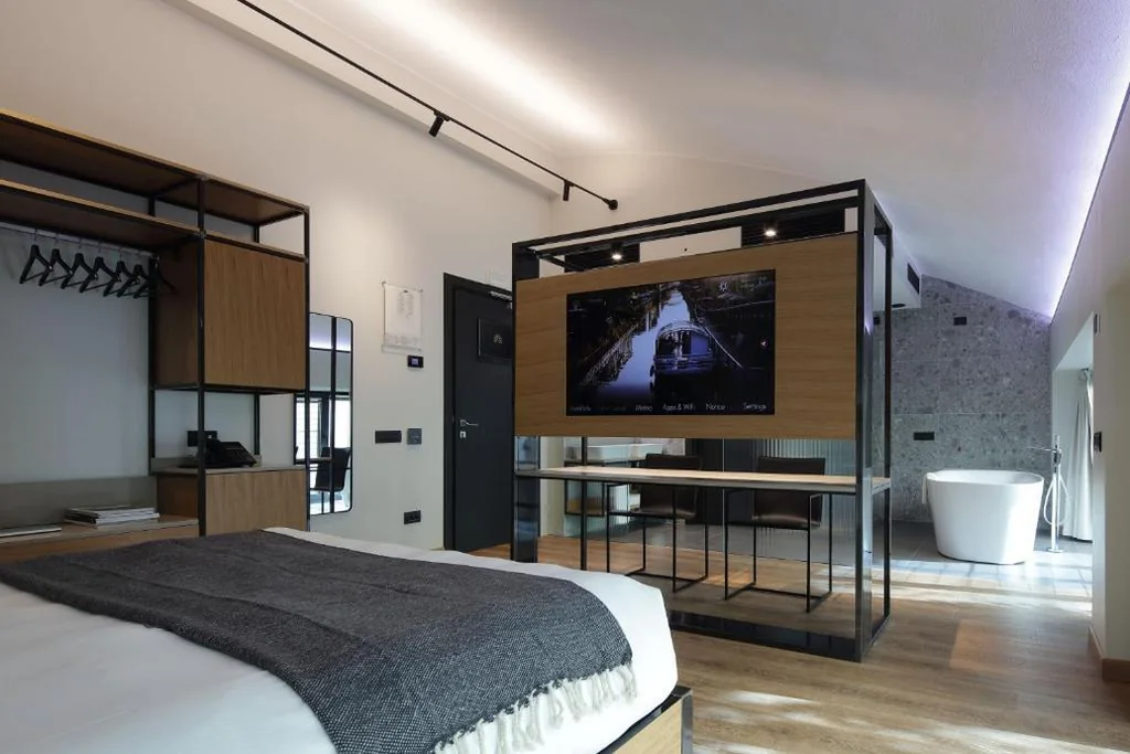 VERSOVERDE HOTEL Alzaia Naviglio Grande — foto 5