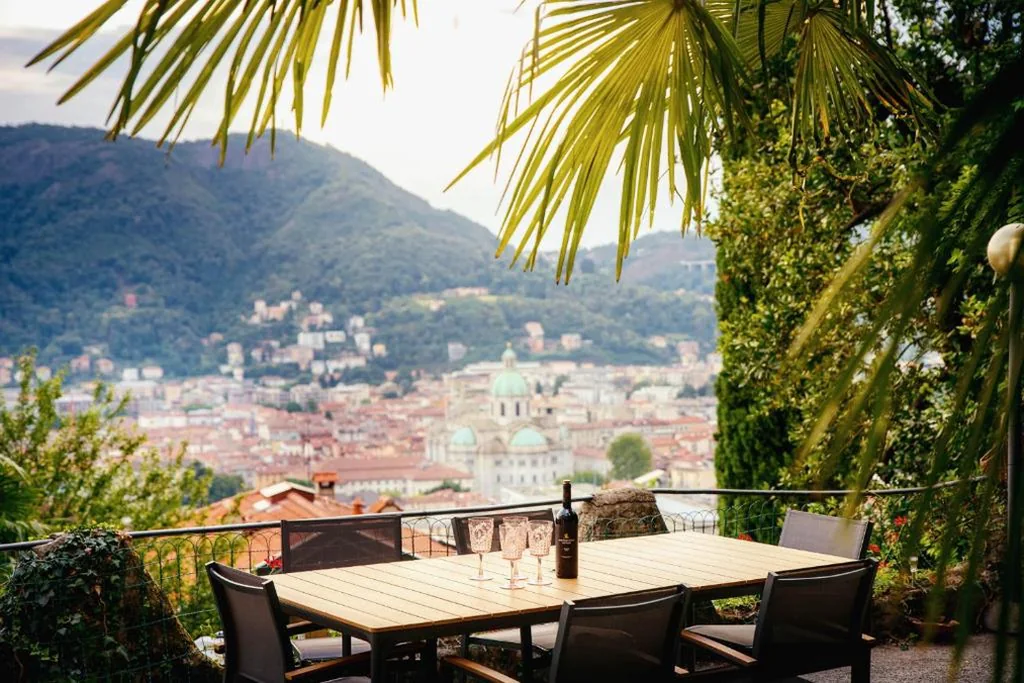 Villa Bertacchi – inside and out Como
