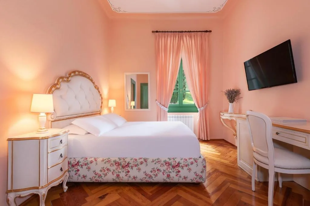 Villa Deluxe with Garden View — Boutique Hotel Villa Sostaga