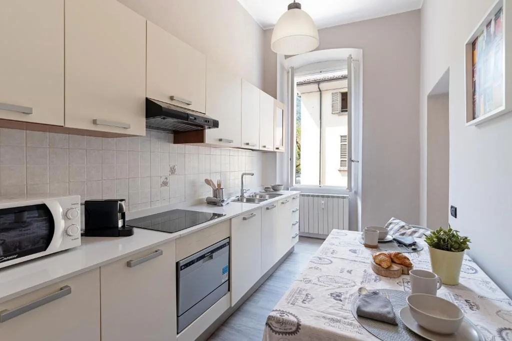 Vittoria Corner – byMyHomeInComo — foto 8
