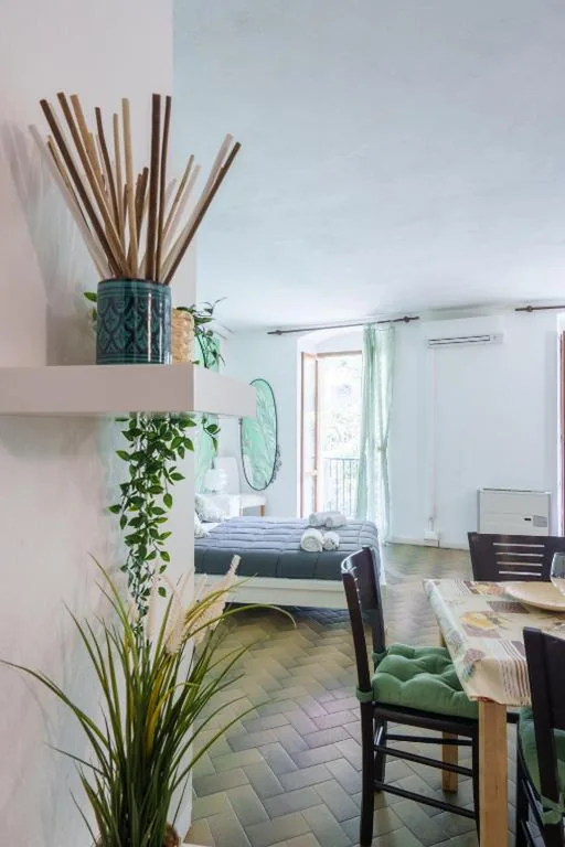 Lory’s Suite