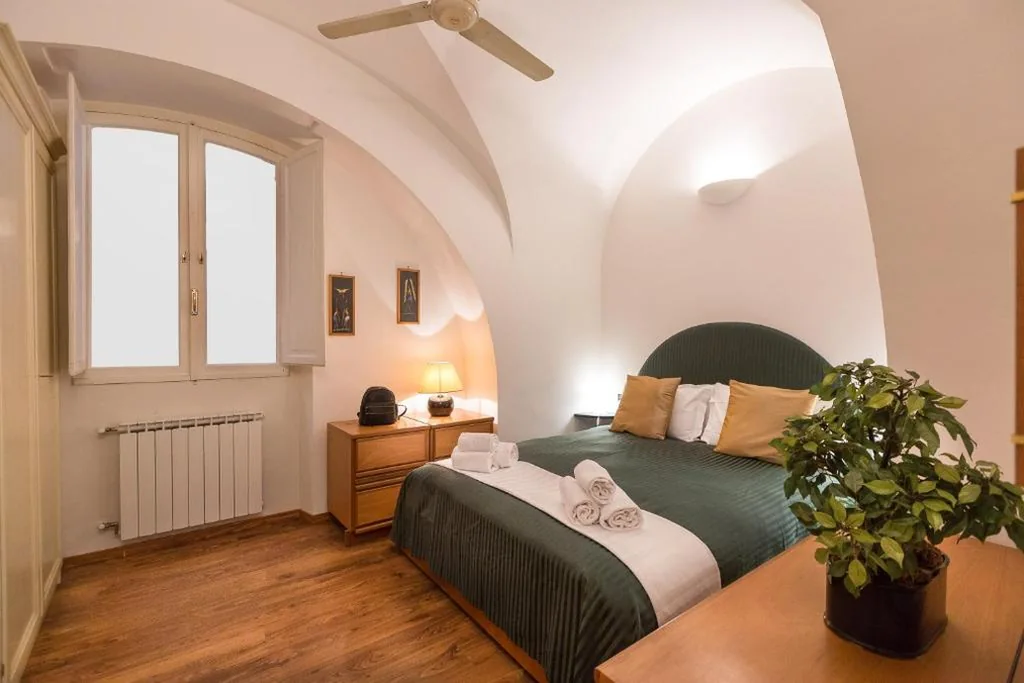 Lovely New Home, Via Nazionale