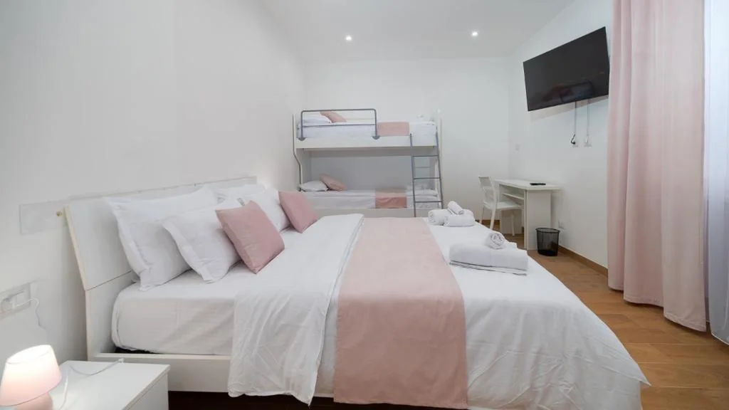 Lovely Rooms by Rentbeat — foto 8