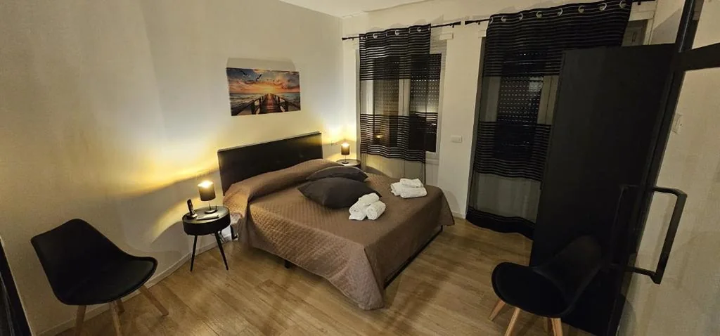 Lux Beach Apartment BLACK