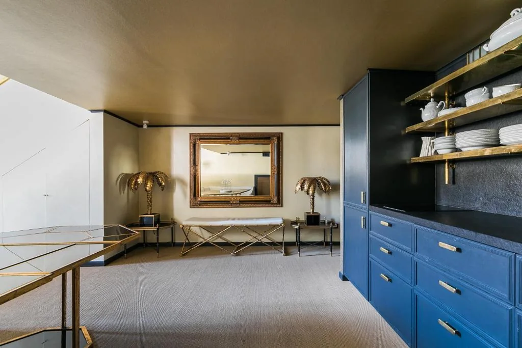 Luxurious loft facing the Pantheon