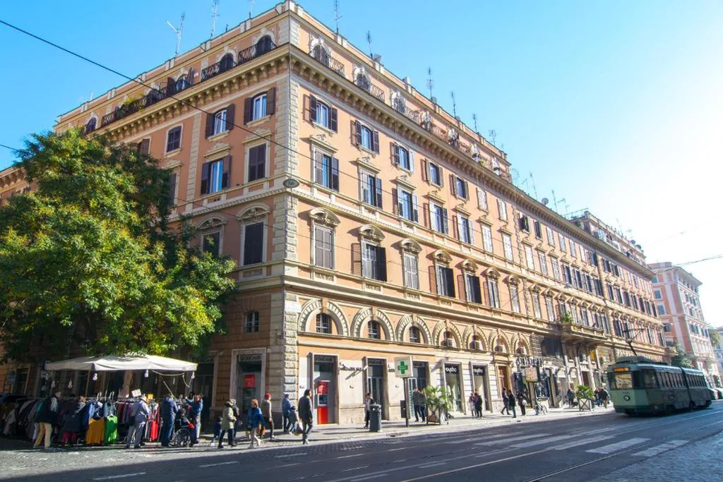 Maison Vaticana