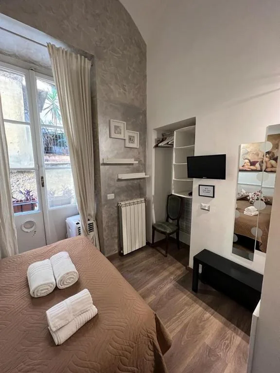 Marcelina vaticans rooms