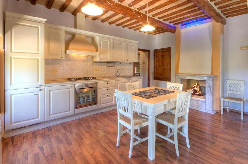 Two-Bedroom Apartment — Raffaello Residence una Dimora storica con piscina panoramica nelle Marche