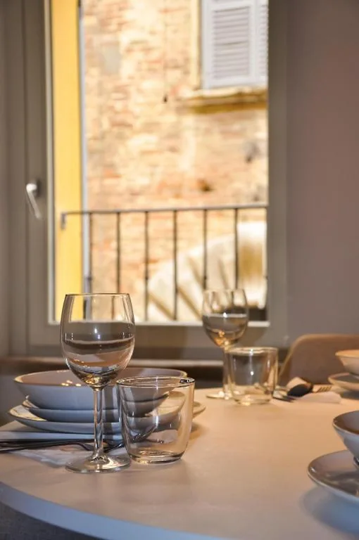 Camera Doppia con Letti Singoli con Bagno Privato — Bramante Suites Urbino