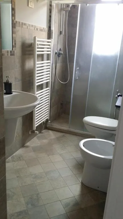Camera Matrimoniale con Bagno Privato Esterno — Carpe Diem Ancona