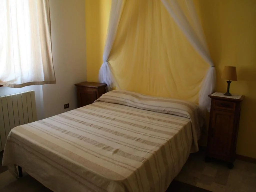Camera Matrimoniale Standard con Bagno in Comune — Cristina B&B