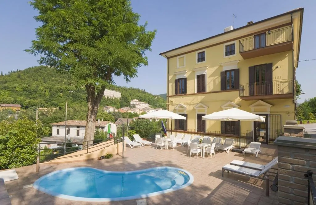 Raffaello Residence una Dimora storica con piscina panoramica nelle Marche — foto 4