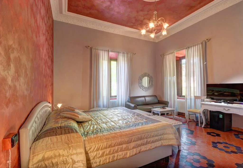 Raffaello Residence una Dimora storica con piscina panoramica nelle Marche — foto 5