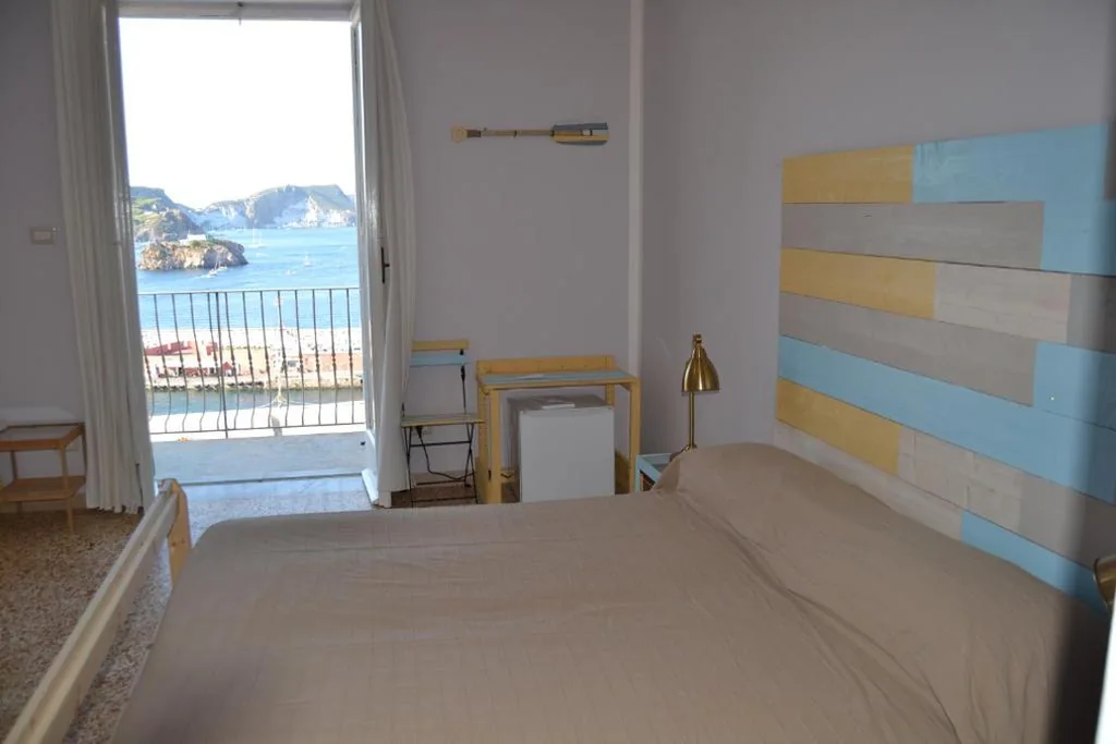 Maridea – Camere con vista al Porto — foto 4