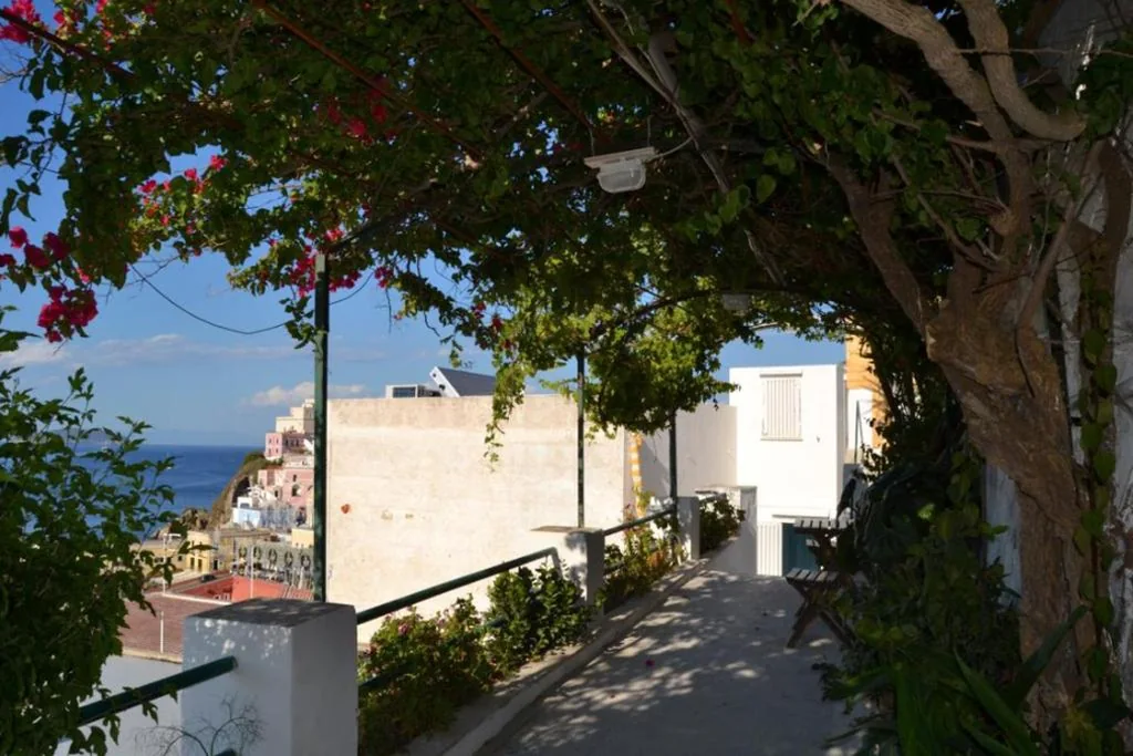 Maridea – Camere con vista al Porto — foto 8