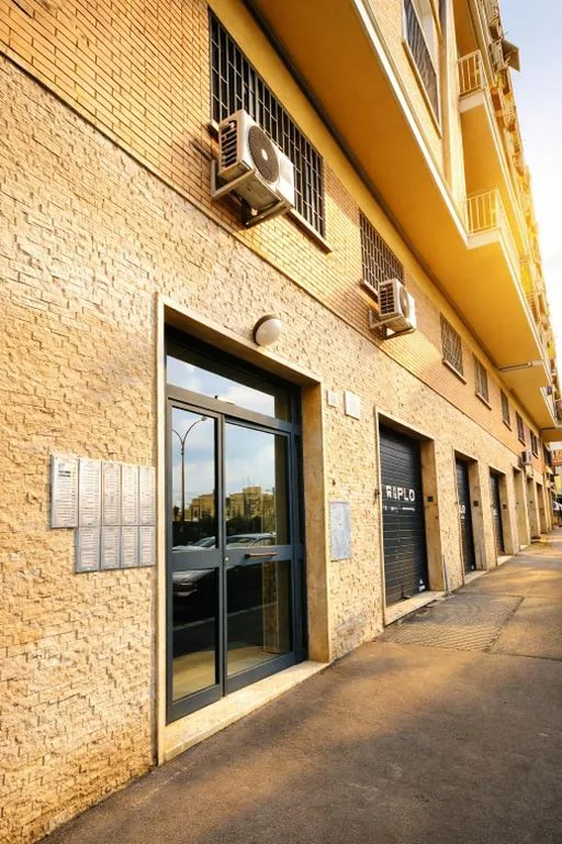 Marina e Lucio Bright Apartment San Paolo Metro near Colosseum 4 Guests — foto 8