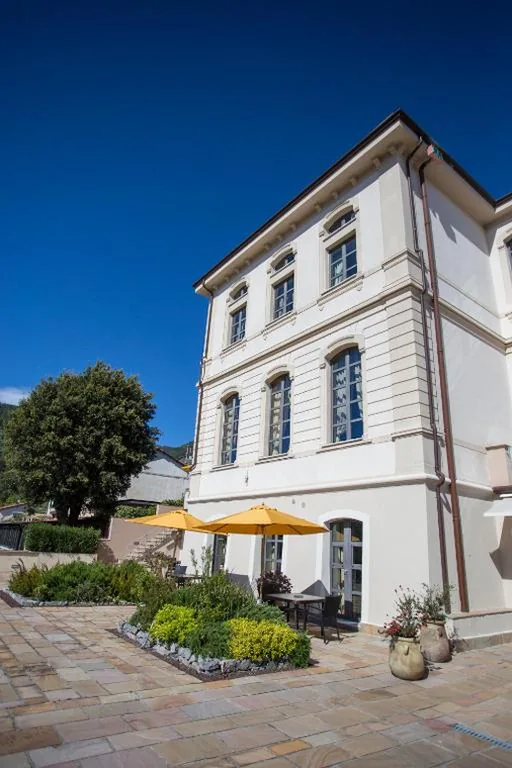 Miramare Apartments&Suites