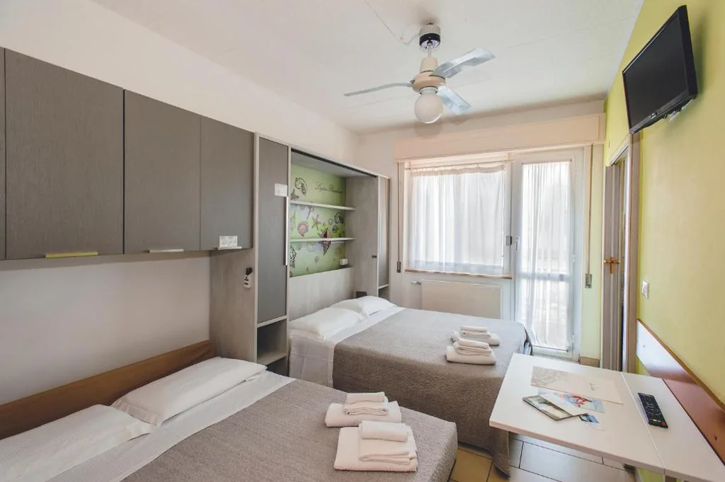 Monolocale (2 Adulti + 2 Bambini) — Ligure Residence