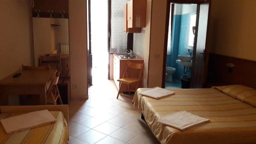 Monolocale (3 Adulti) — Hotel Residence Moneglia