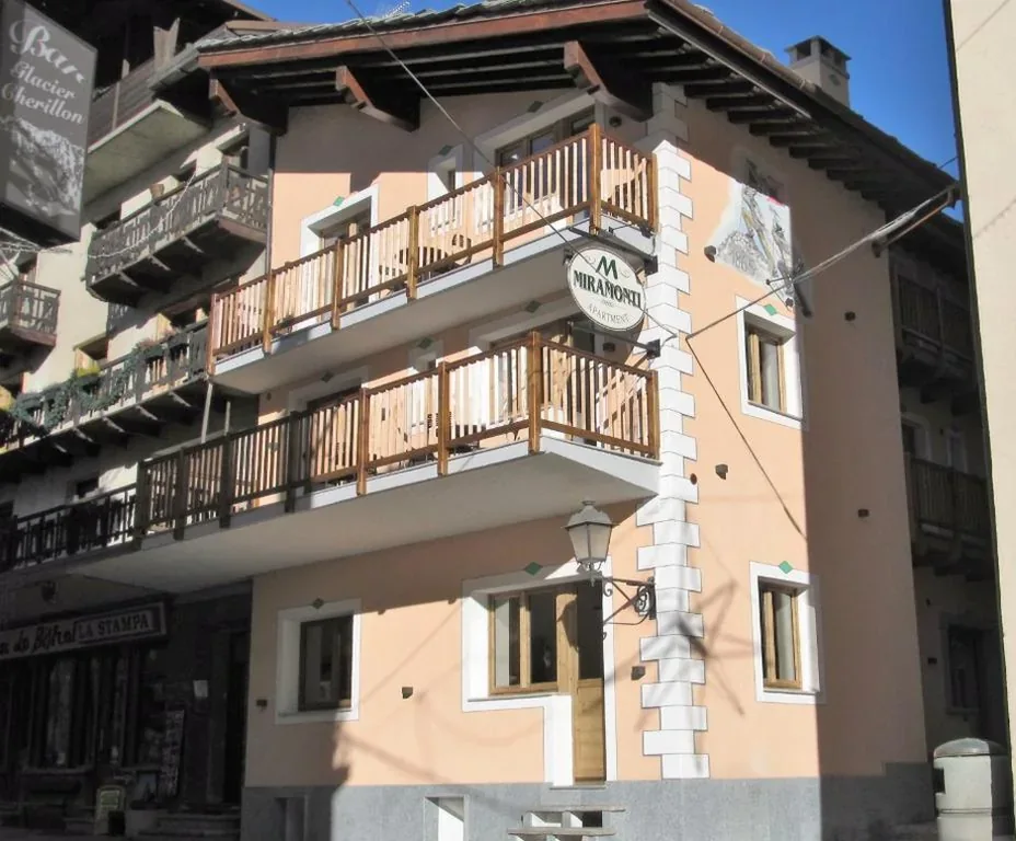 Monolocale con Balcone - Dependance — Miramonti