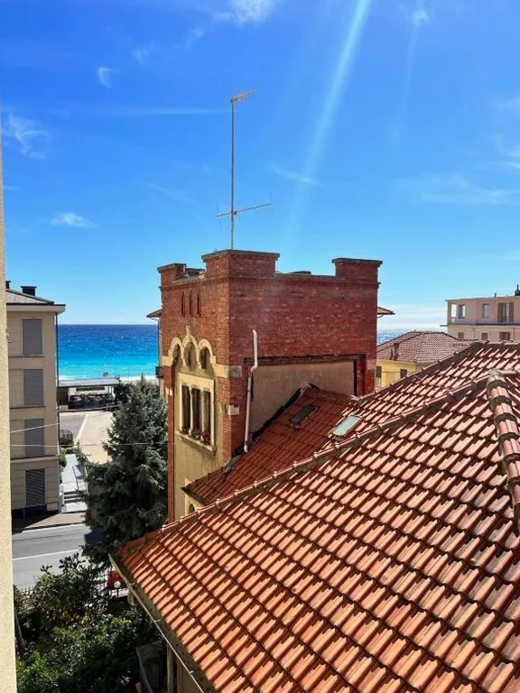 Monolocale con Balcone — La Casa Del Molo