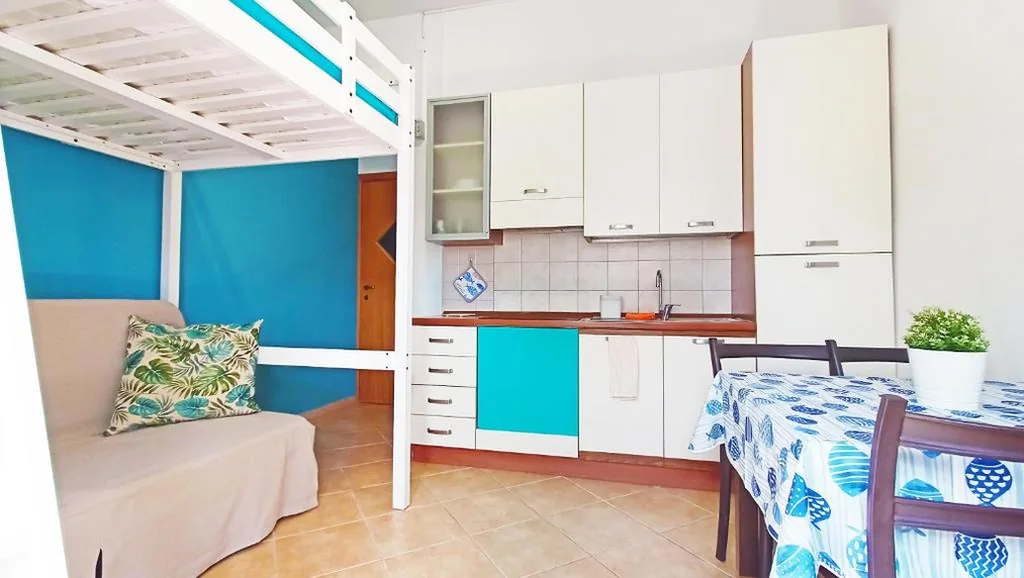 Monolocale con Divano-Letto — Casa Serapide