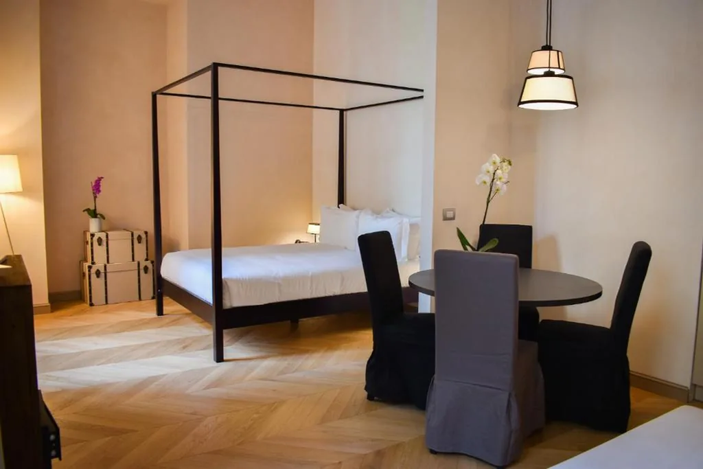 Monolocale con Divano-Letto — Opera35 Boutique Hotel
