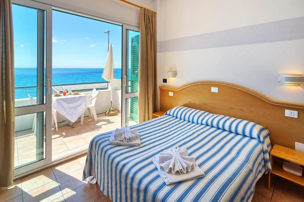Monolocale con Terrazza (2 Adulti) — Blue Beach