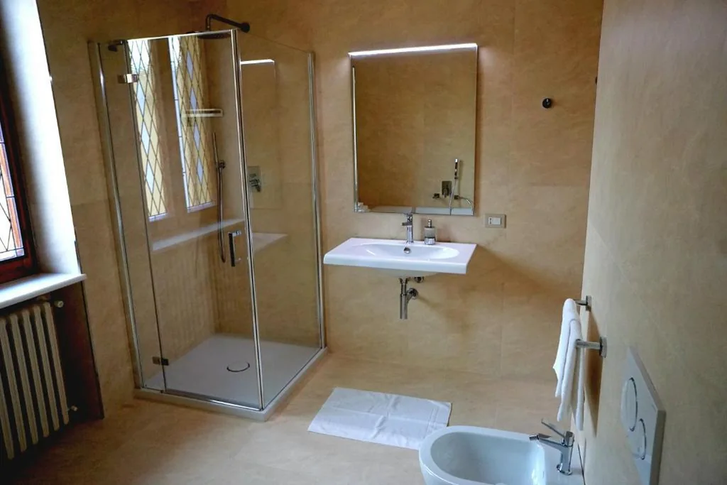 Monolocale con Terrazza — B&B Luna di Langa