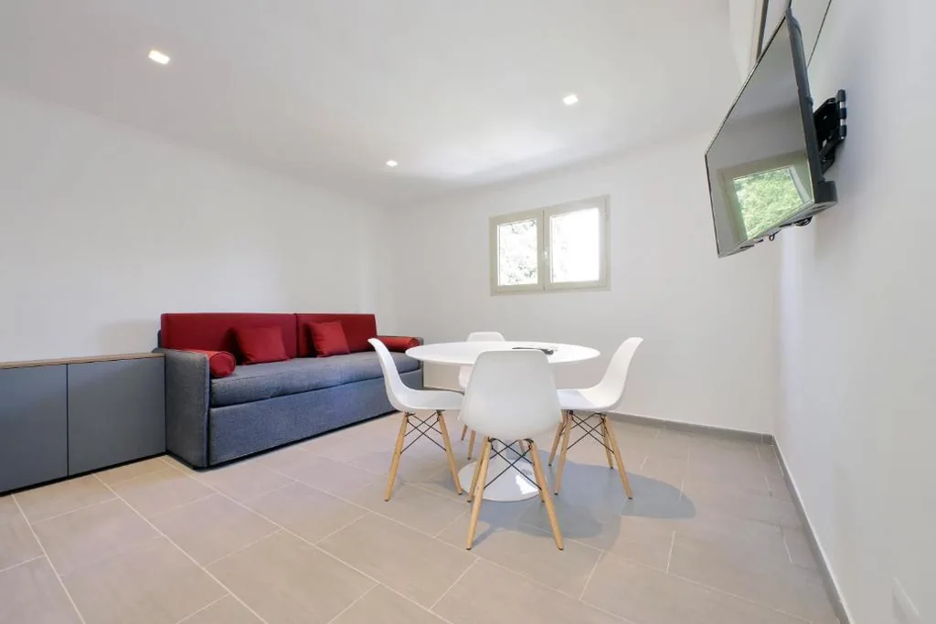 Studio with Terrace — Youroom Monteverde – Rooms