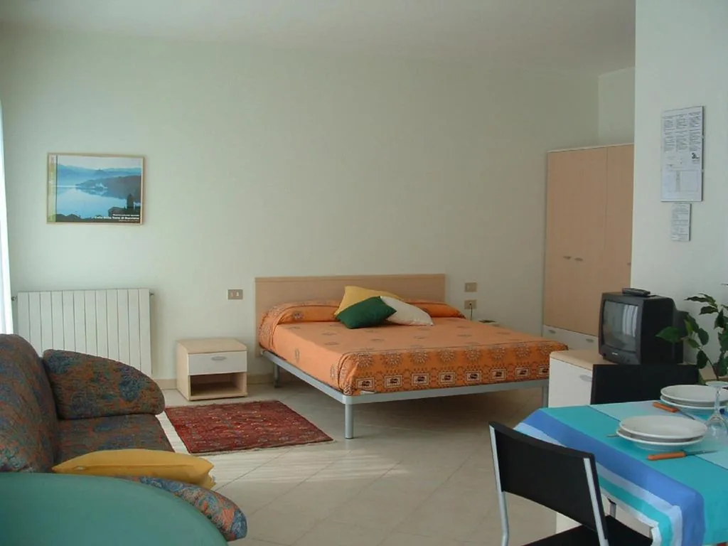 Monolocale con Vista Lago — Residence Tre Ponti