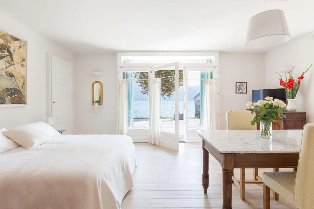 Monolocale con Vista Lago — Villa Maria Boutique Apartments